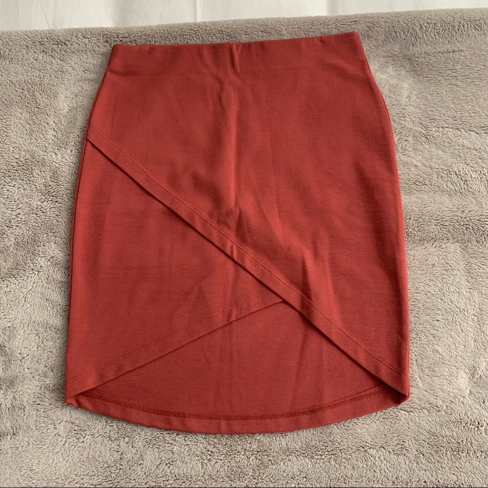 ASYMMETRICAL MINI SKIRT